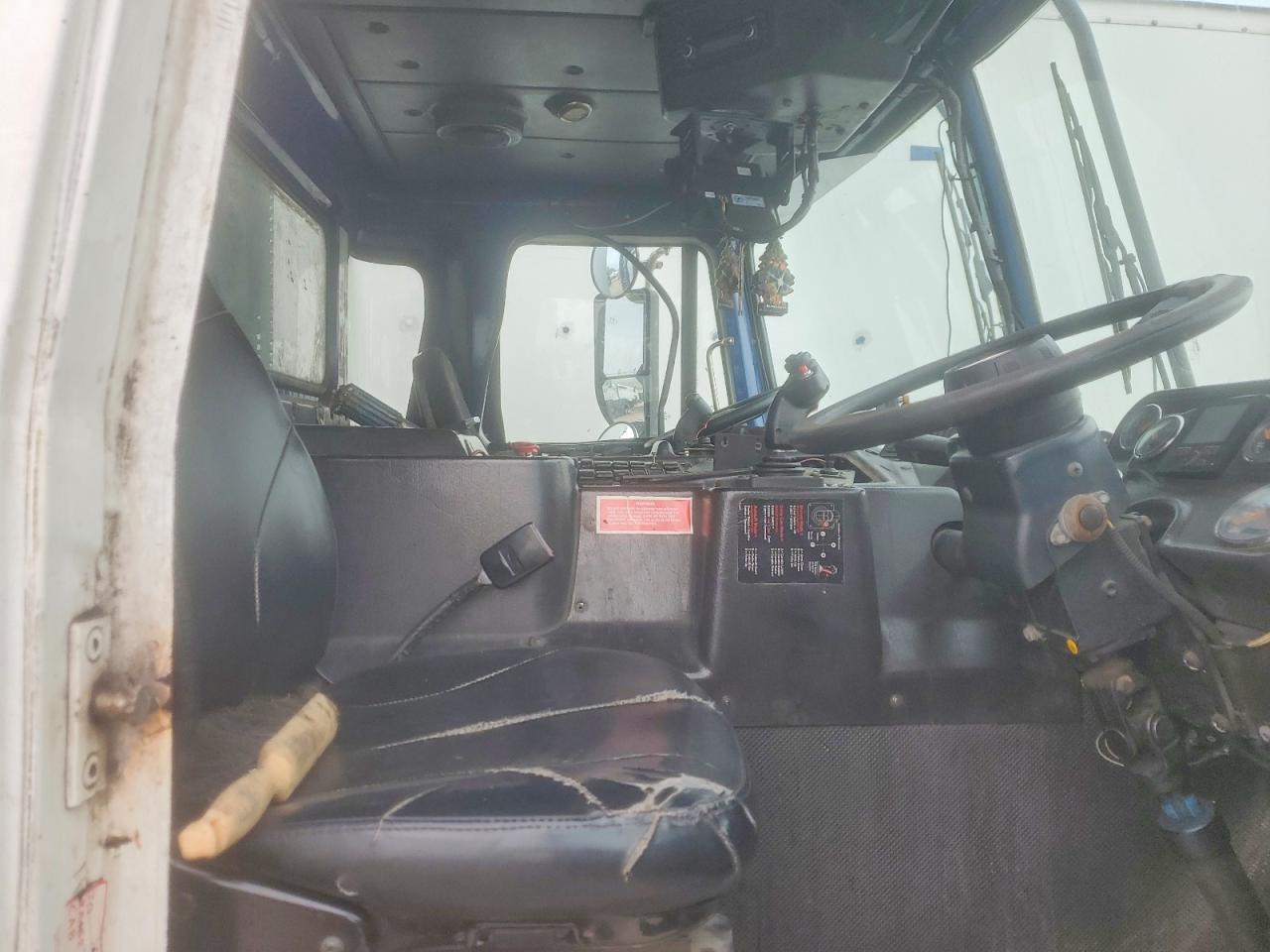 2015 Autocar Llc Xpeditor