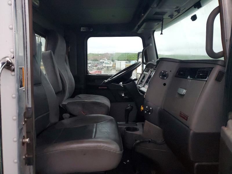 2015 Kenworth T400  Semi Truck
