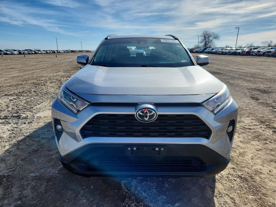 2021 Toyota Rav4 xle