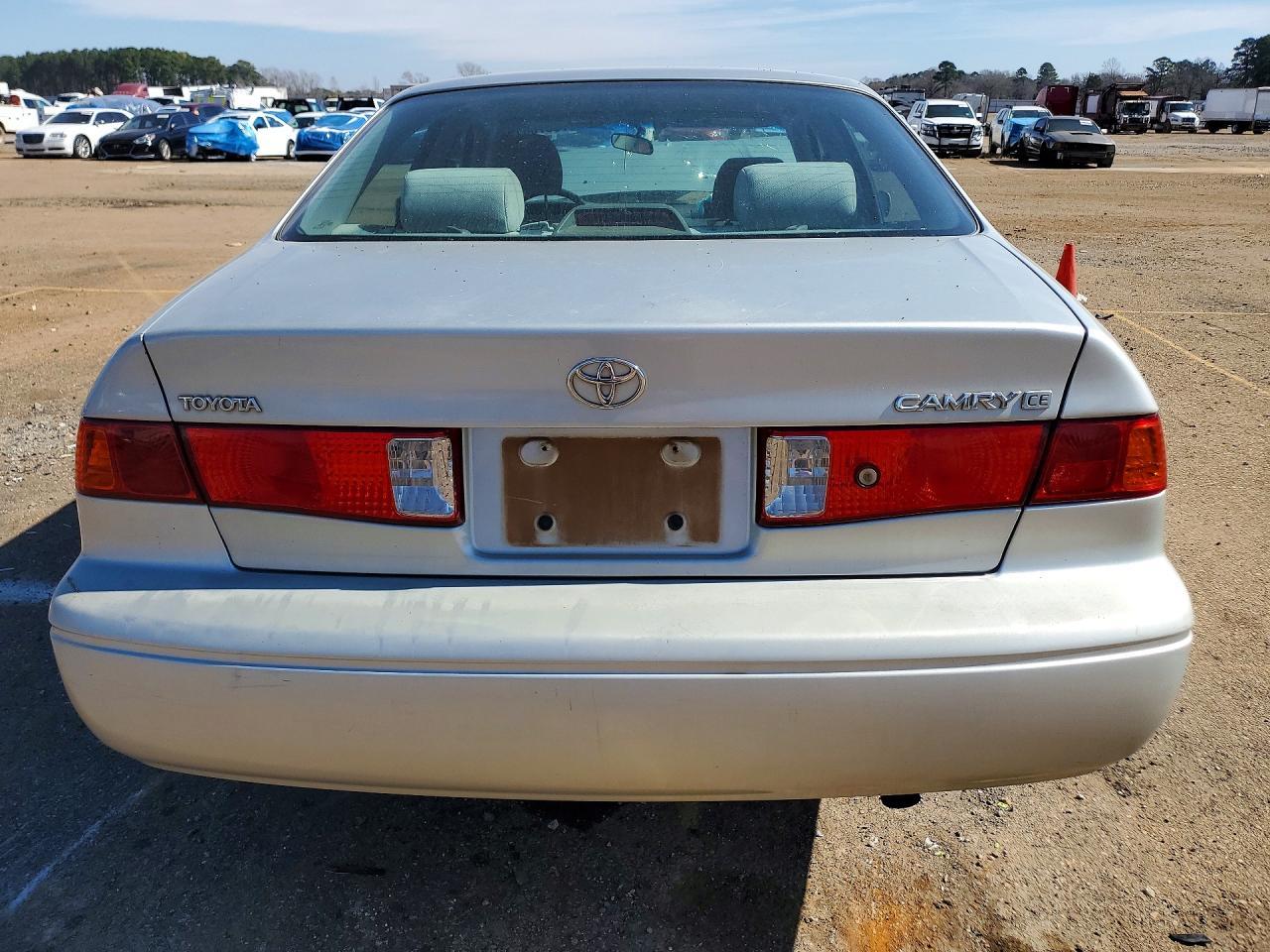 2000 Toyota Camry ce