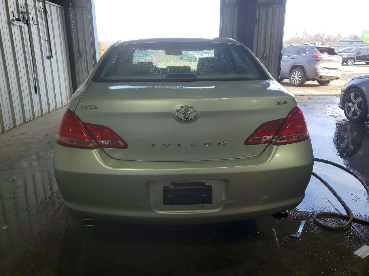 2006 Toyota Avalon xl
