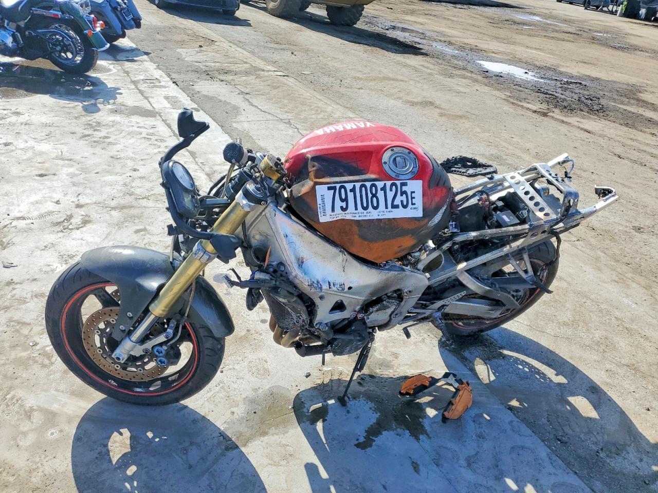 2001 Yamaha YZFR1