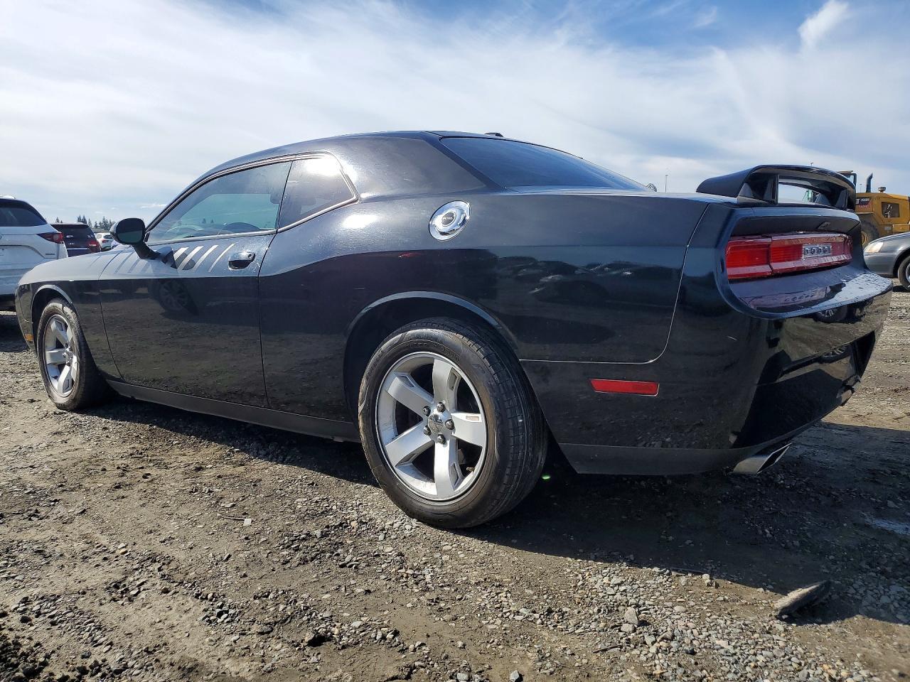 2012 Dodge Challenger r