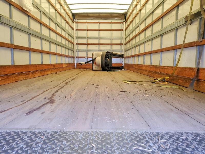 2012 Freigliner 2012 Freightliner Business Class M2 BOX Truck