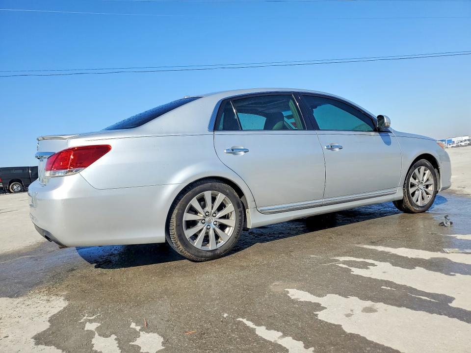 2011 Toyota Avalon Limited