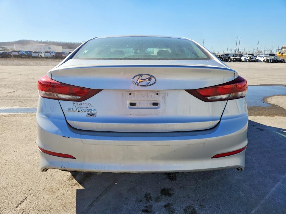 2018 Hyundai Elantra se