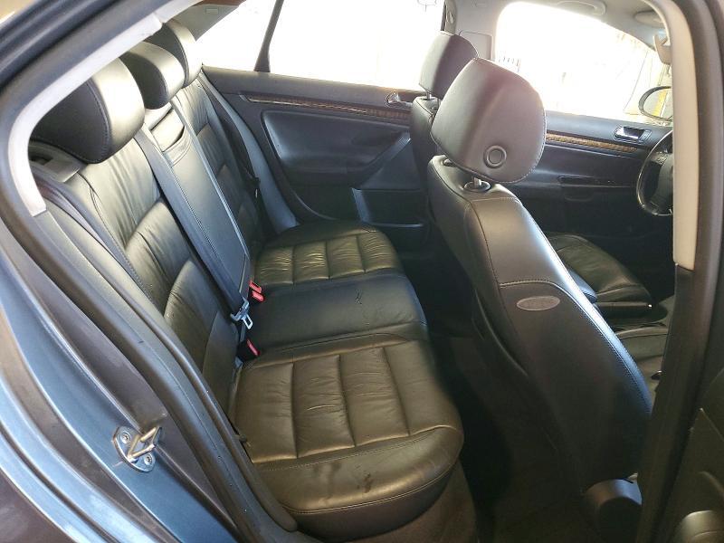 2005 Volkswagen New Jetta 2.5l Option Package 2