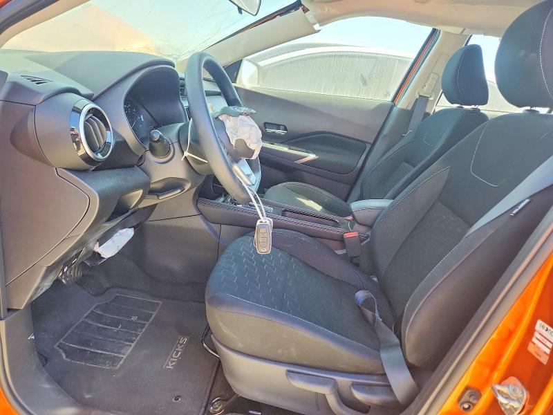 2023 Nissan Kicks sv