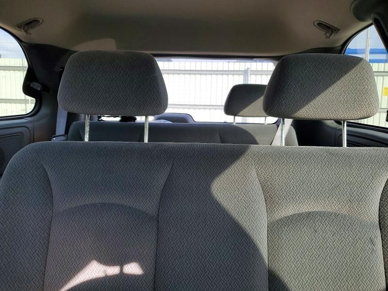 2005 Chrysler Town & Country