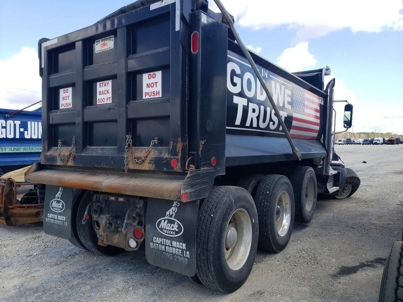 2025 Mack GR84F Dump Truck
