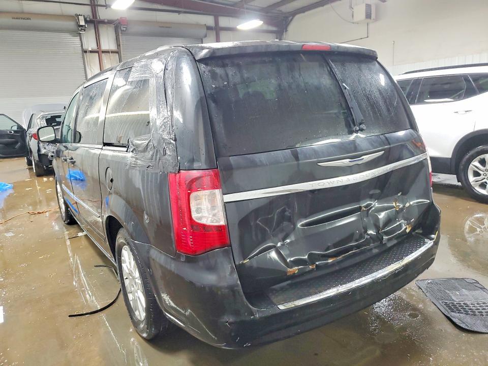 2015 Chrysler Town & Country Touring