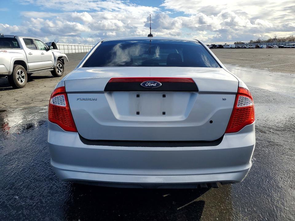 2010 Ford Fusion s