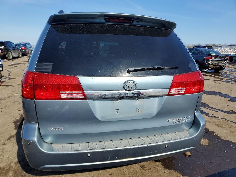 2005 Toyota Sienna xle