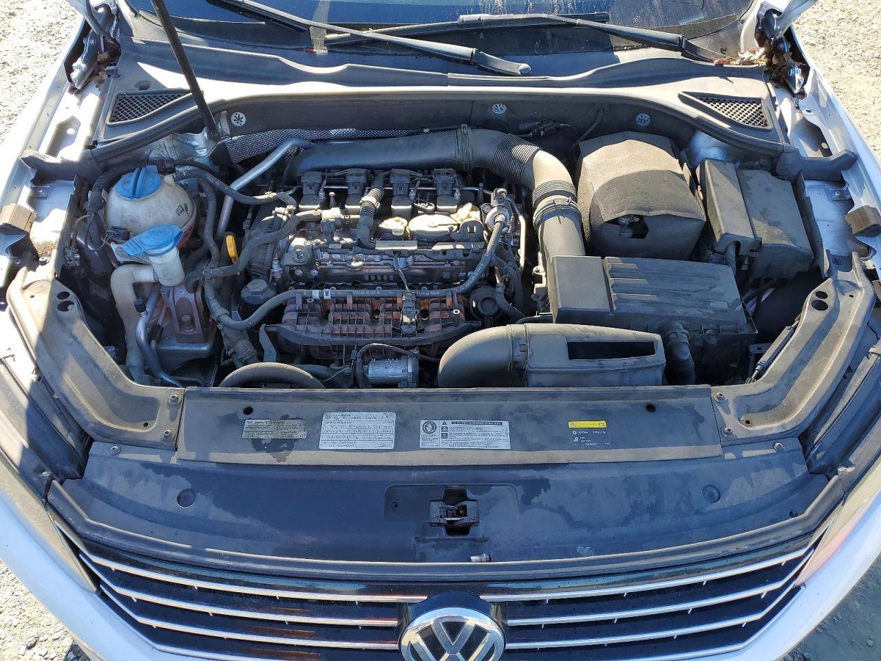 2016 Volkswagen Passat s