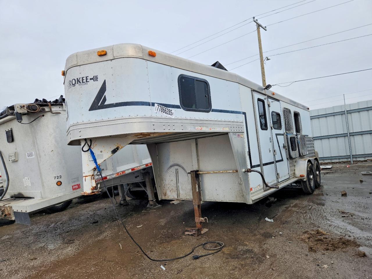 1999 Cherokee Horse Trailer