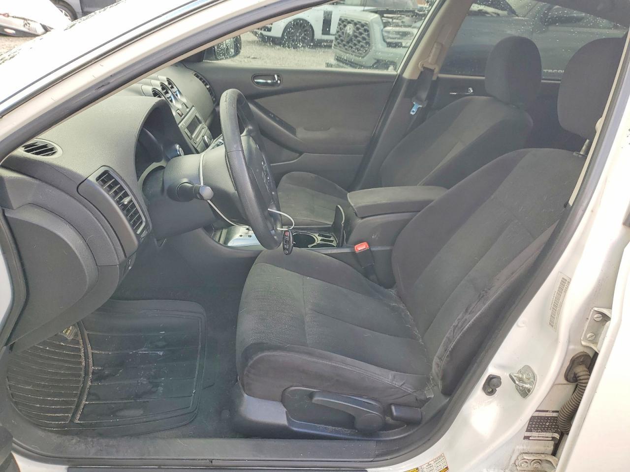 2011 Nissan Altima Base