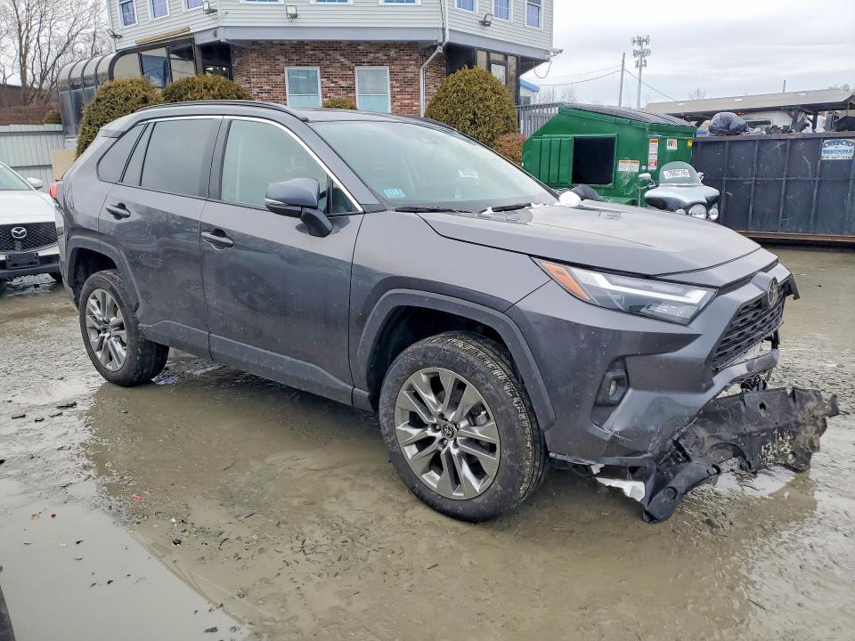 2024 Toyota Rav4 xle Premium