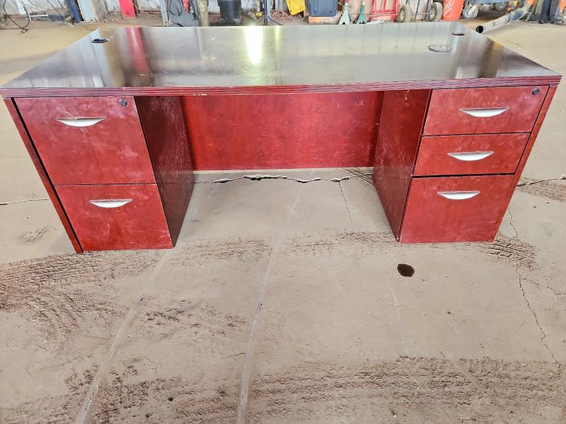 2019 Desk Desk