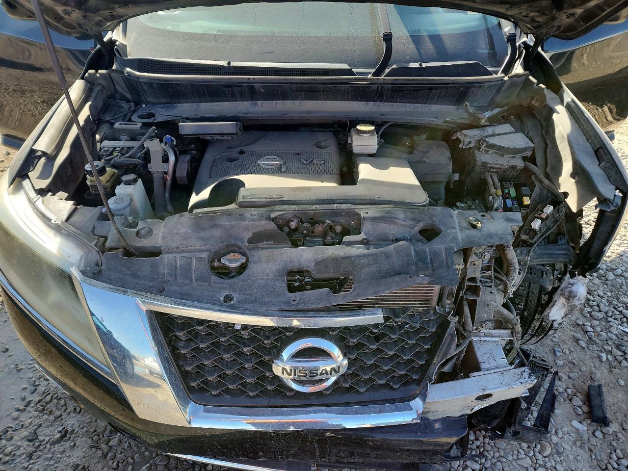 2013 Nissan Pathfinder s