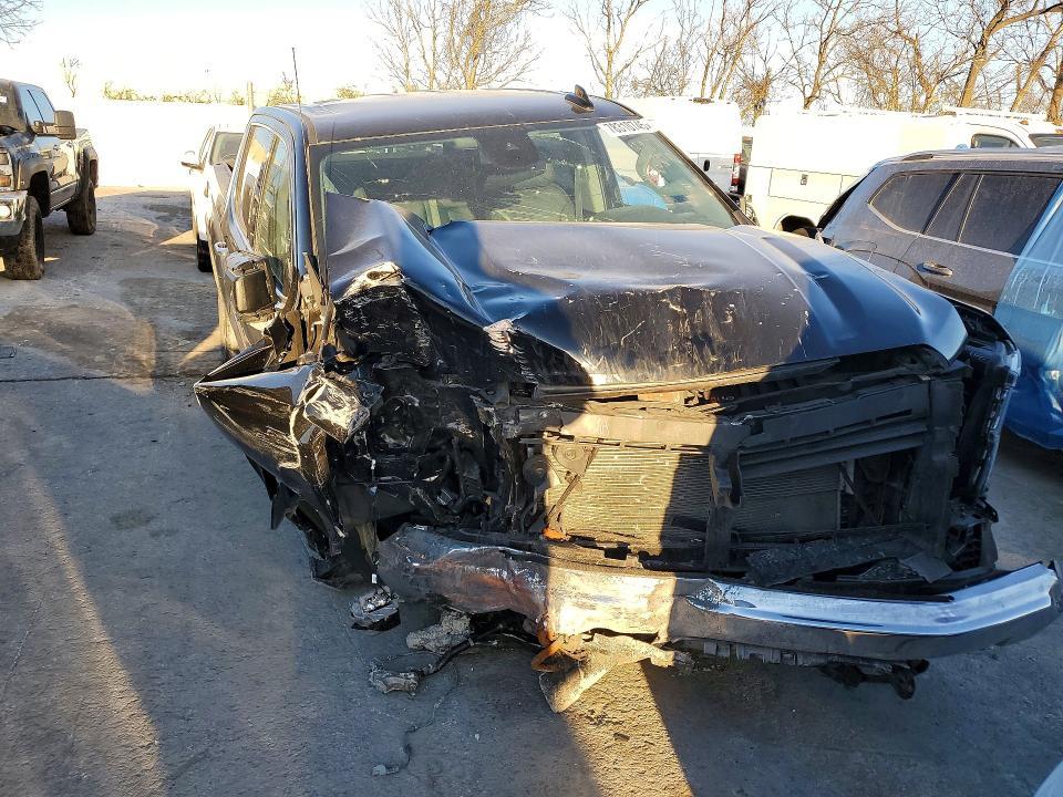 2025 GMC Sierra C1500 slt