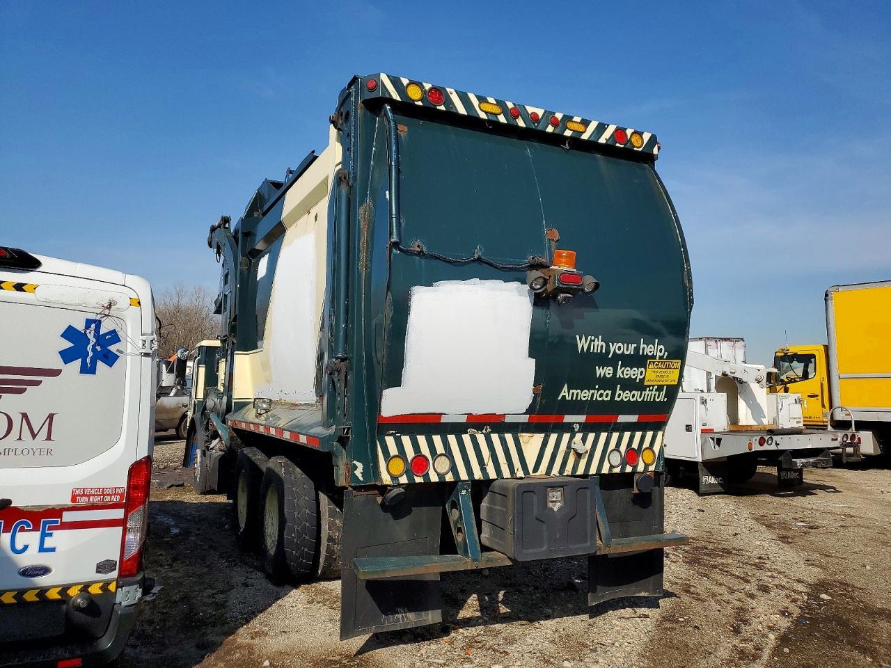 2010 Mack 600 LEU600