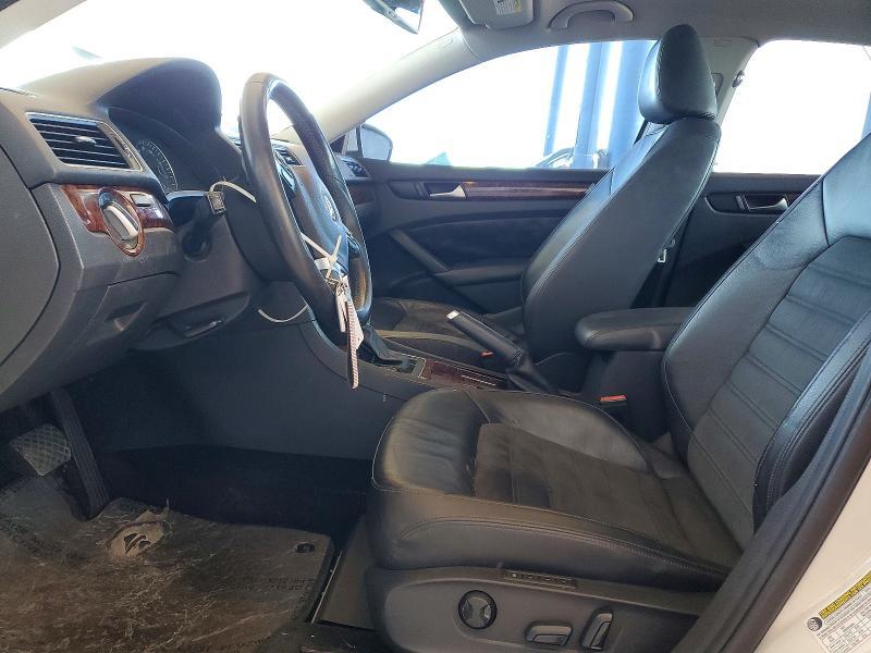 2012 Volkswagen Passat sel