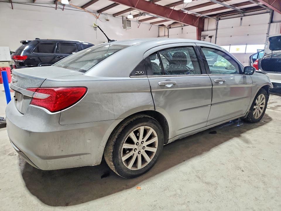2013 Chrysler 2013 Chry 200