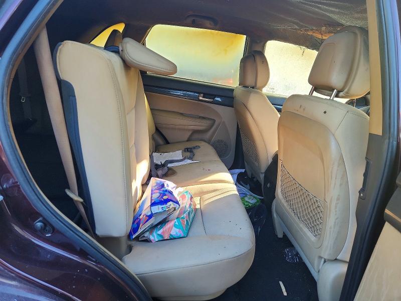 2012 KIA Sorento lx