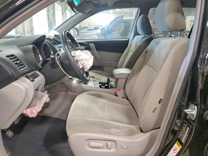2013 Toyota Highlander Base