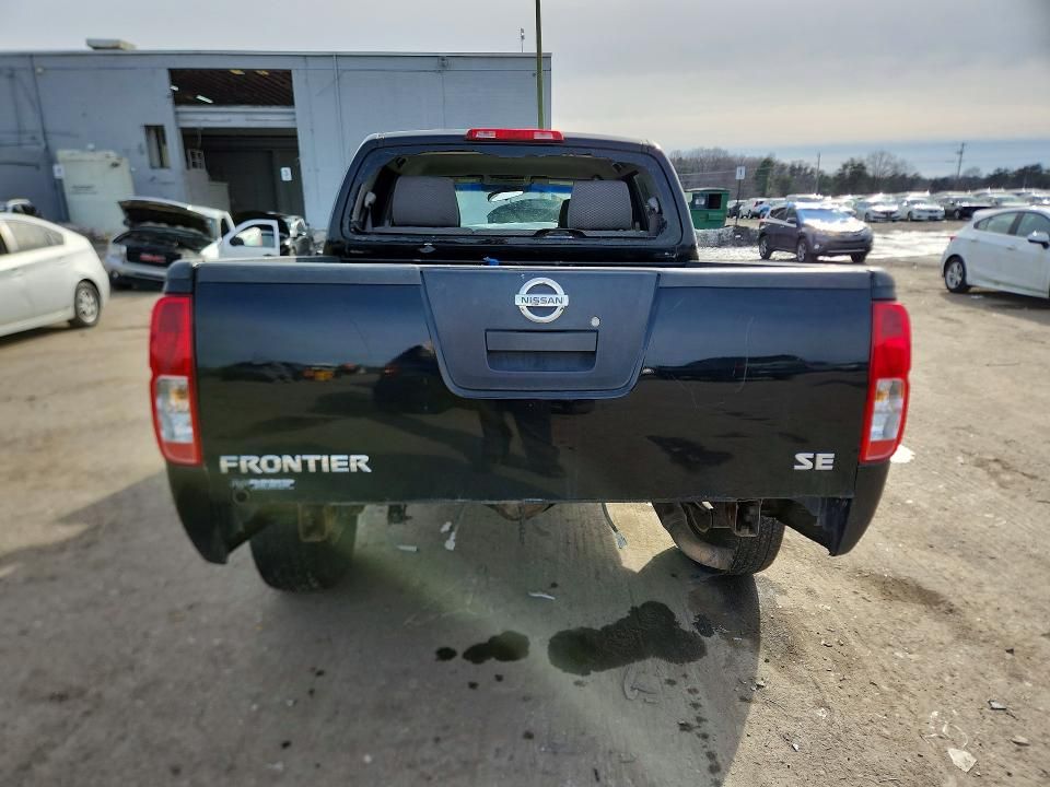 2005 Nissan Frontier Crew Cab LE