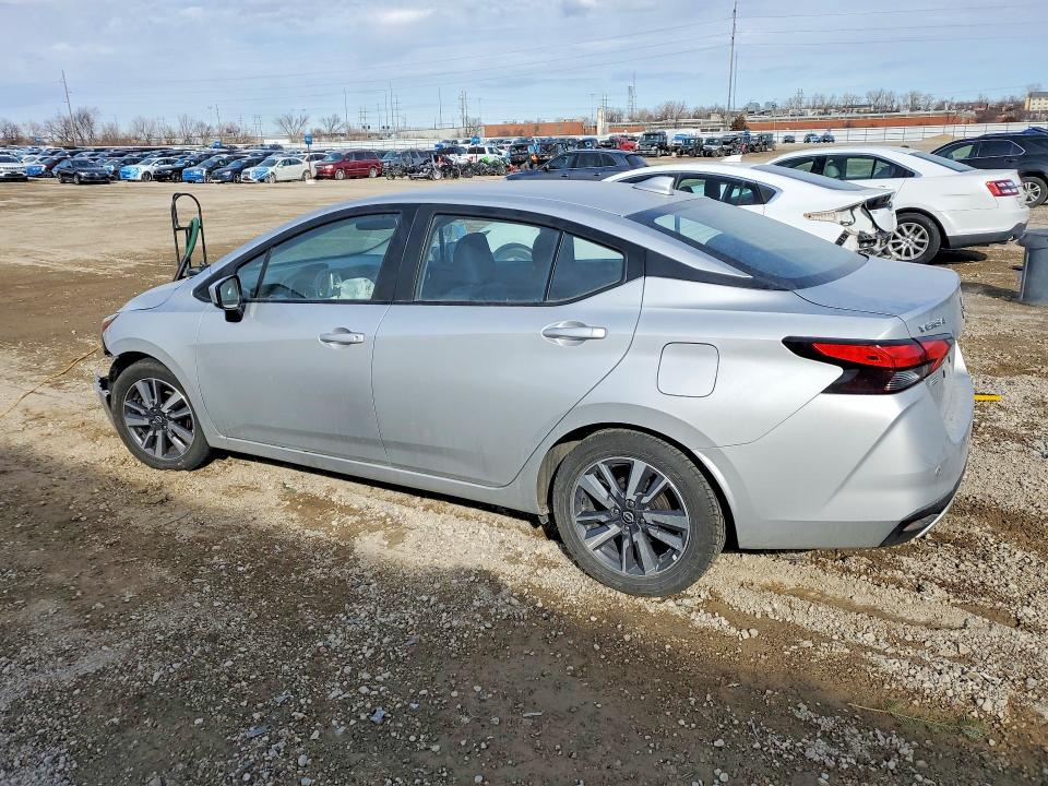 2023 Nissan Versa sv