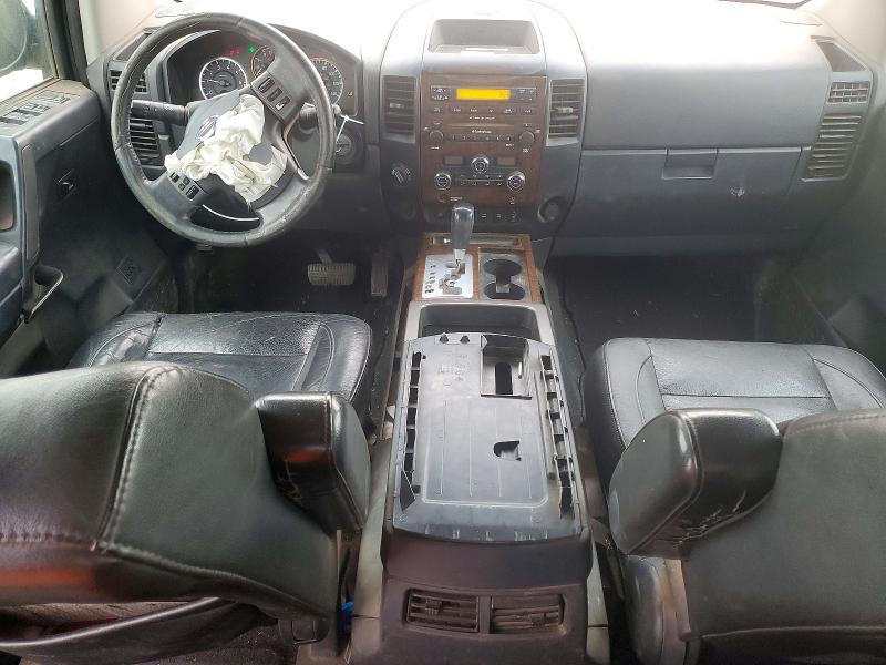 2011 Nissan Titan sv