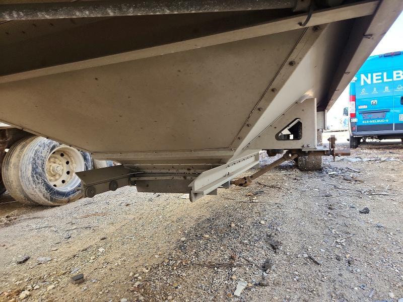 2010 Corn Husker Hopper Bottom Grain Trailer