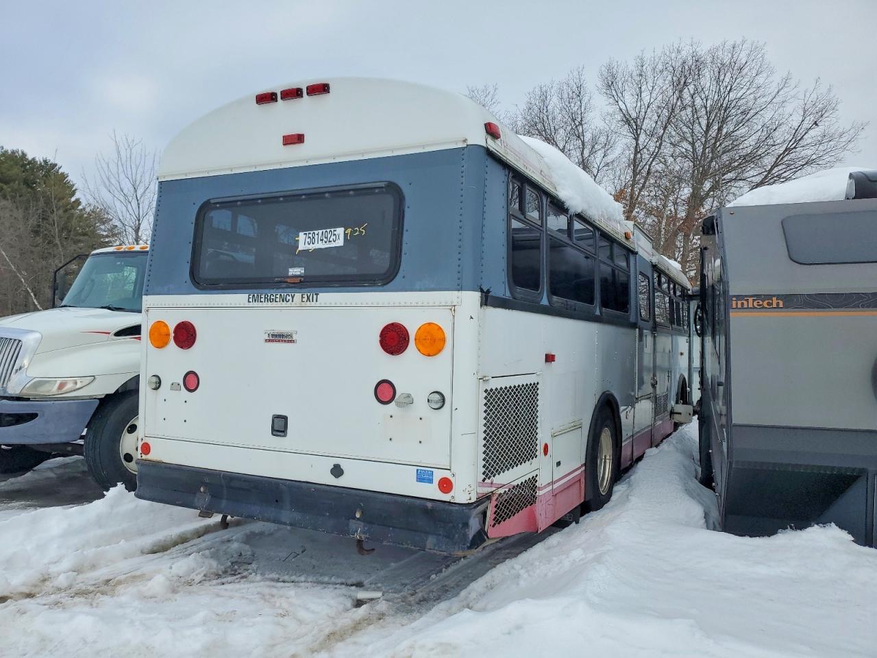 2009 Thomas Transit Bus