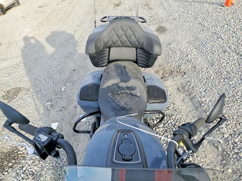 2024 Indian Pursuit Darkhorse W/powerband Audio