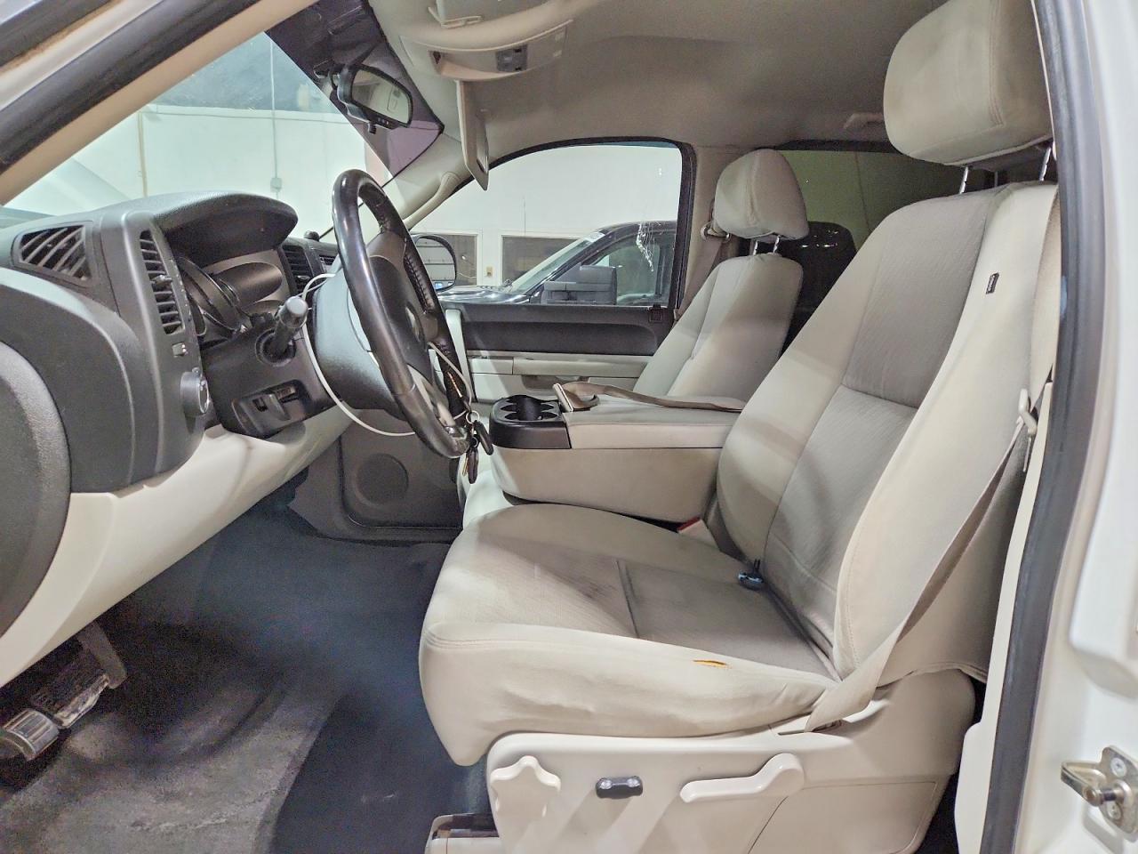 2011 Chevrolet Silverado C1500 lt