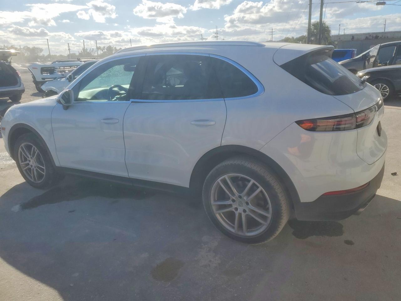 2019 Porsche Cayenne s