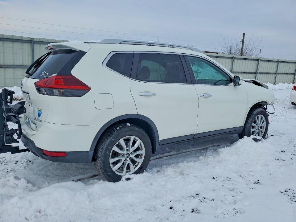 2018 Nissan Rogue sv