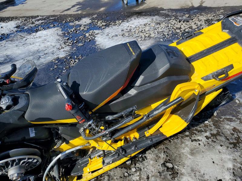 2023 Skidoo MXZ Blizzard