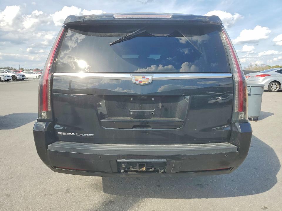 2018 Cadillac Escalade esv Luxury