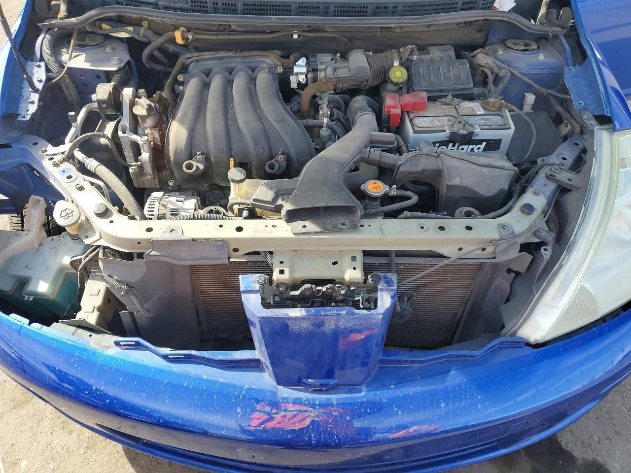 2010 Niss Versa s