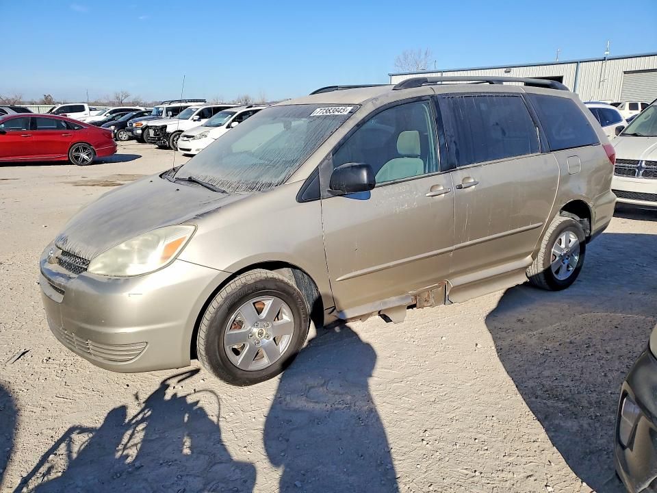 2004 Toyota Sienna ce