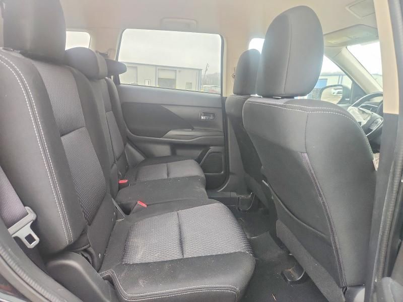 2016 Mitsubishi Outlander se