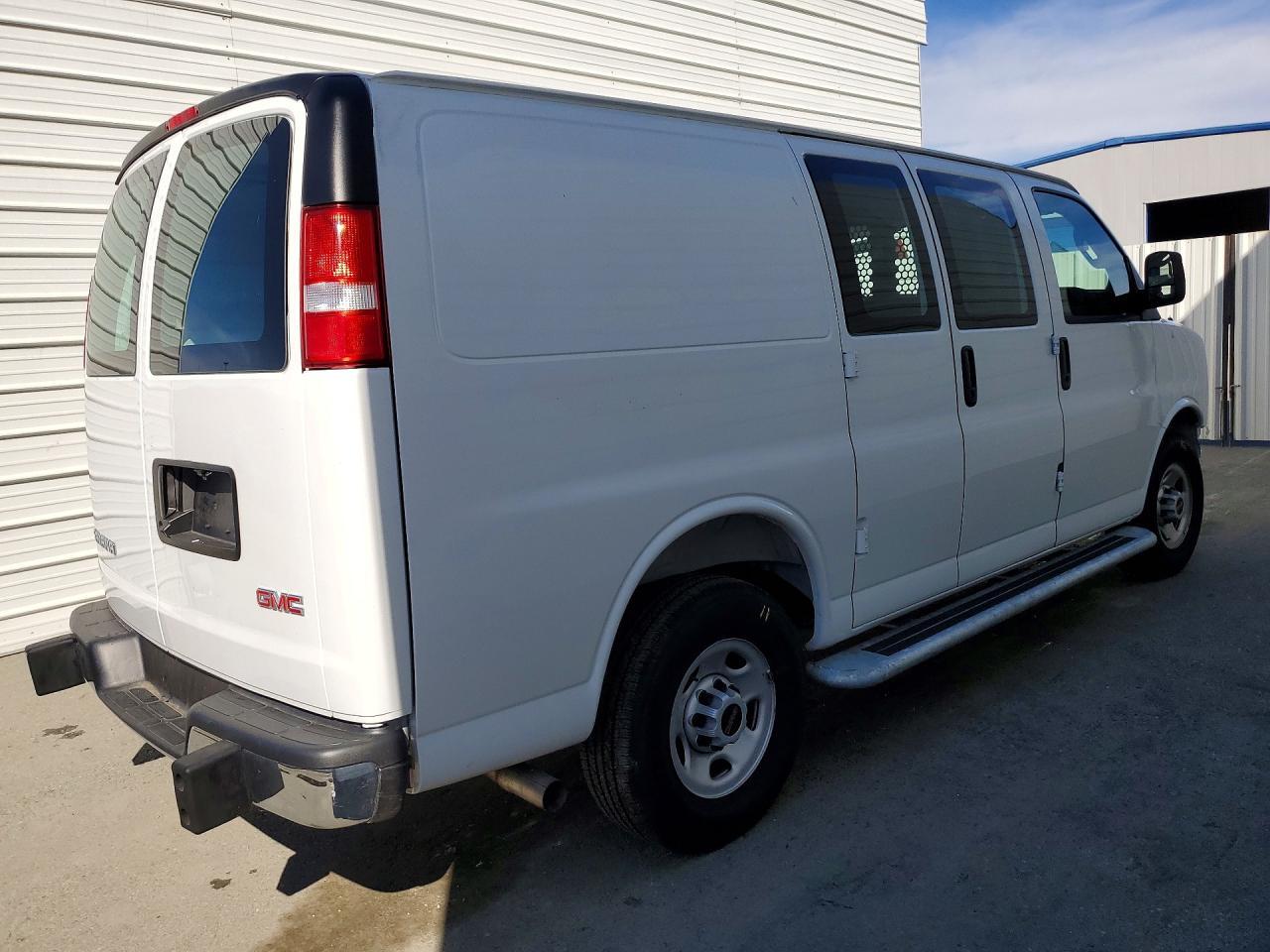 2025 GMC Savana Delivery van