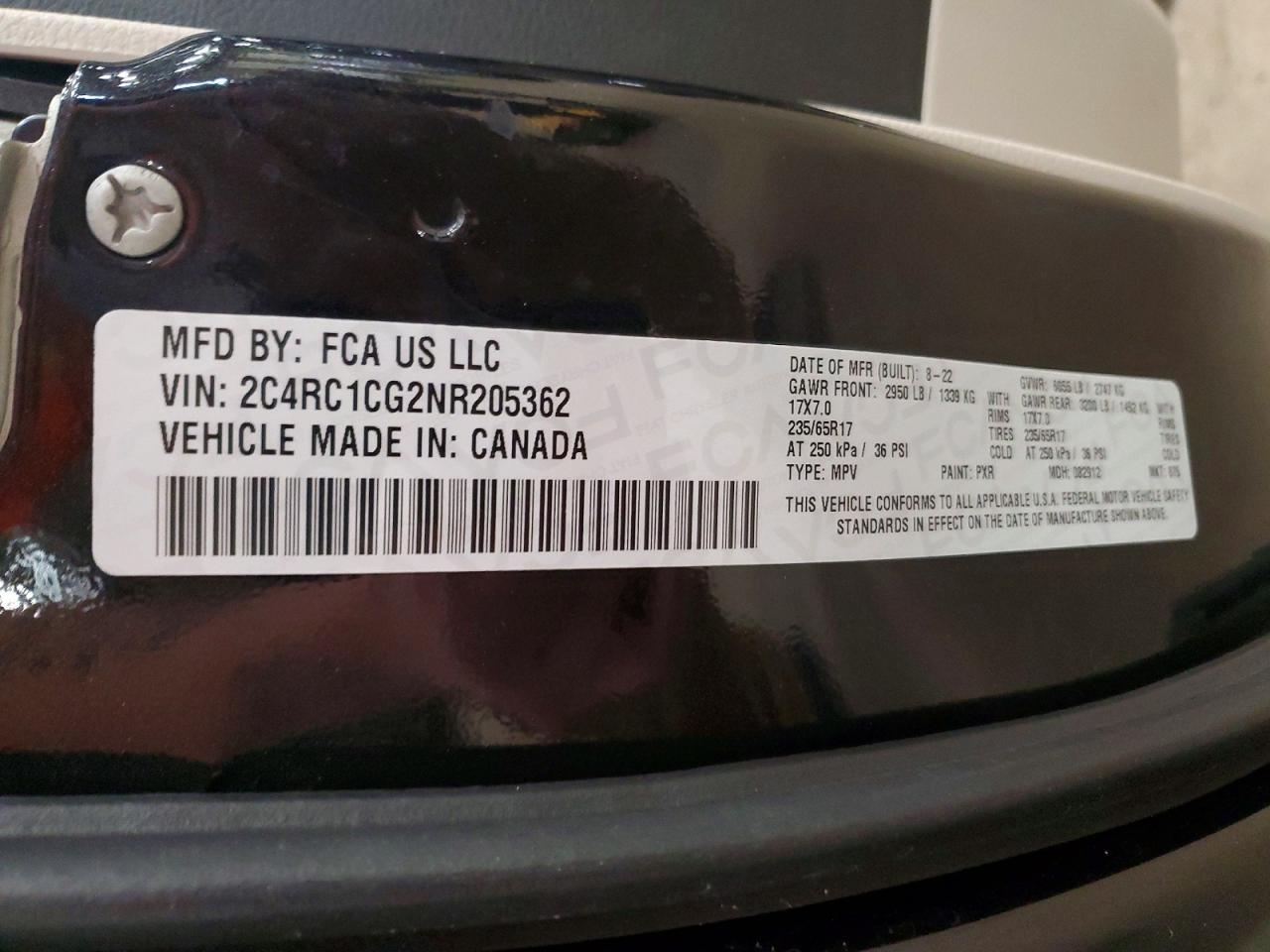 2022 Chrysler Voyager lx