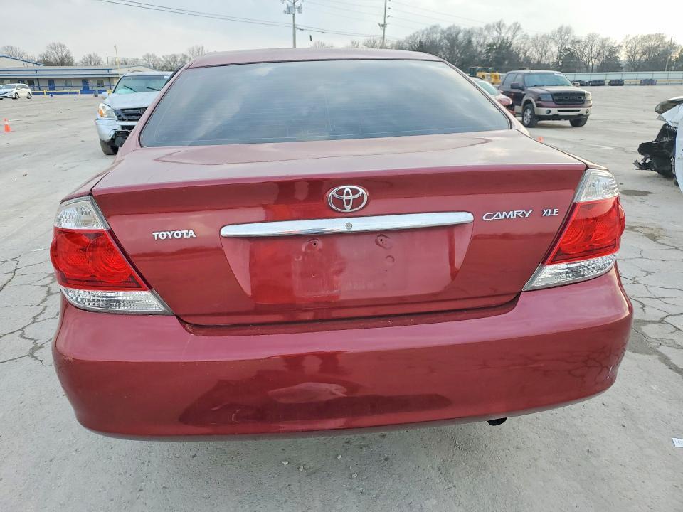 2006 Toyota Camry le