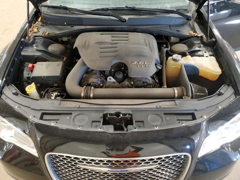 2019 Chrysler 300 Touring