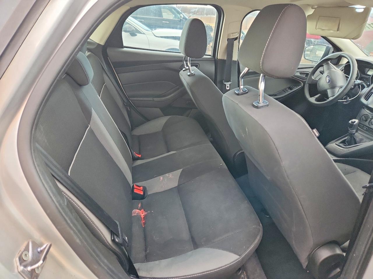 2012 Ford Focus s