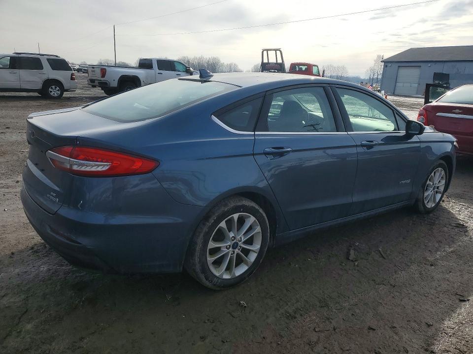 2019 Ford Fusion se