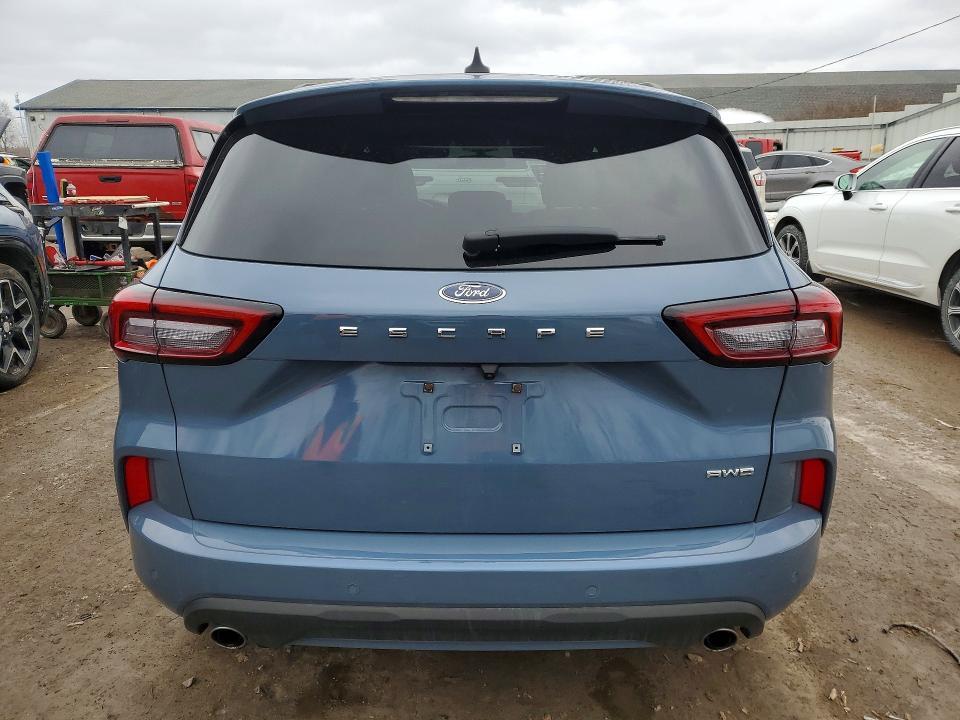 2024 Ford Escape st Line